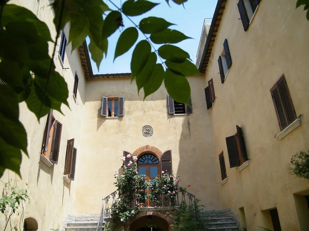 Bed & Breakfast B&B Il Glicine Montefollonico Italy