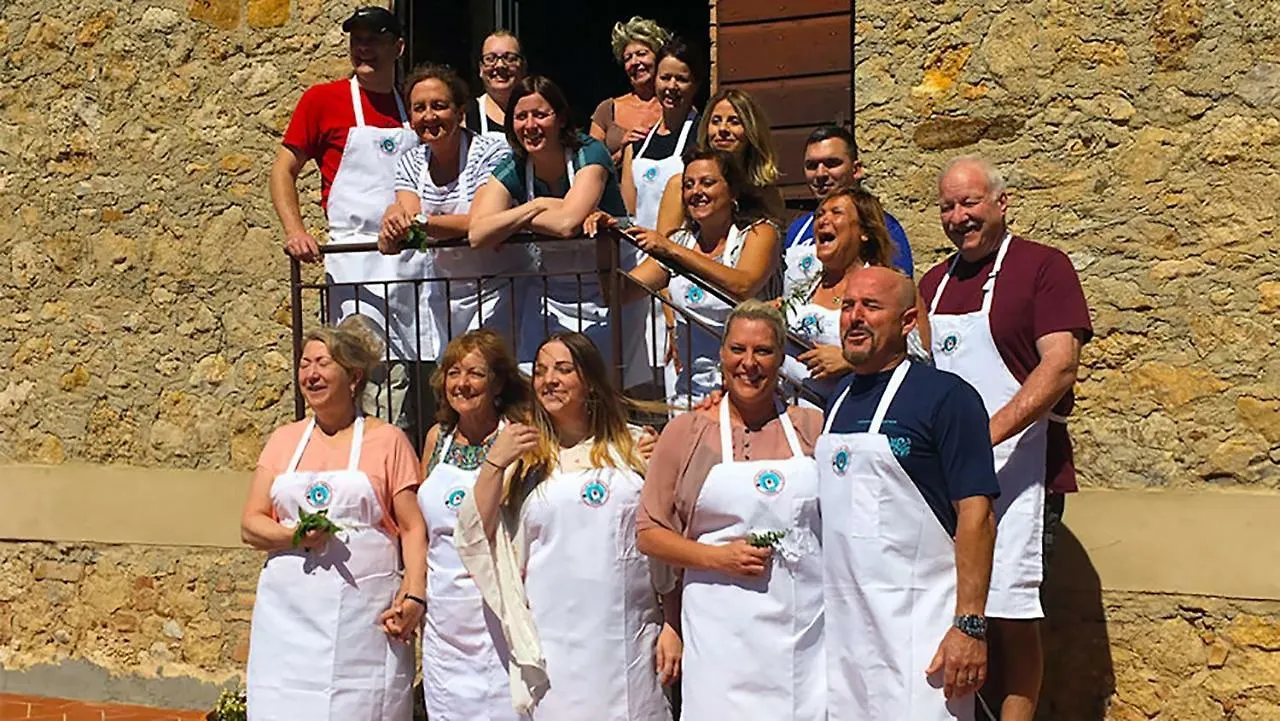B&B Il Glicine Montefollonico Italy